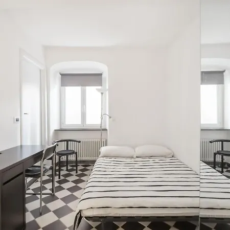 Modern In Near Christopher Columbus House Genoa